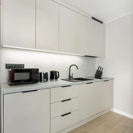 Nadolnik With Balcony & Ac By Rent Like Apartament *