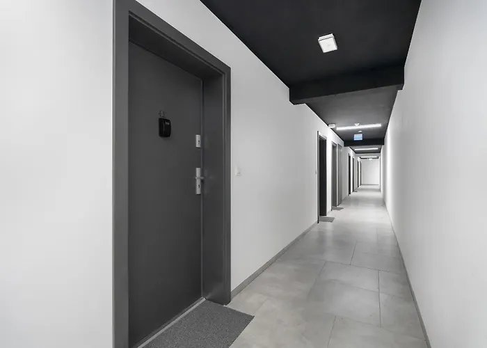 Apartment Nadolnik With Balcony & Ac By Rent Like *