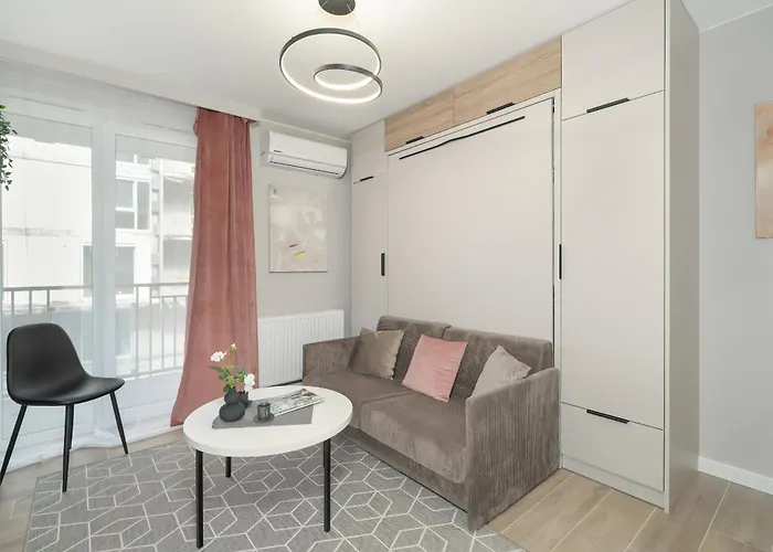 Apartment Nadolnik With Balcony & Ac By Rent Like Poznan