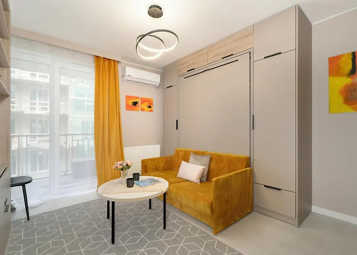 Nadolnik With Balcony & Ac By Rent Like Apartment