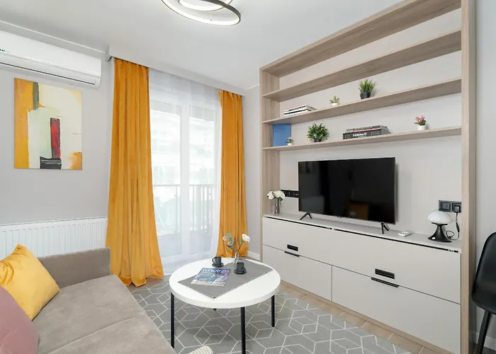 Nadolnik With Balcony & Ac By Rent Like Apartment