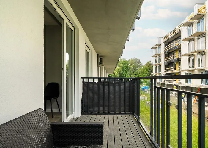 Nadolnik With Balcony & Ac By Rent Like Apartment